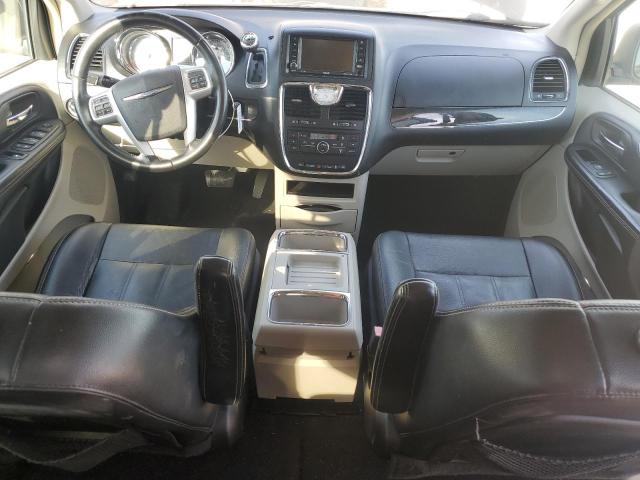 Photo 8 from auction – 2016 CHRYSLER TOWN & COU with VIN 2C4RC1BG9GR296246