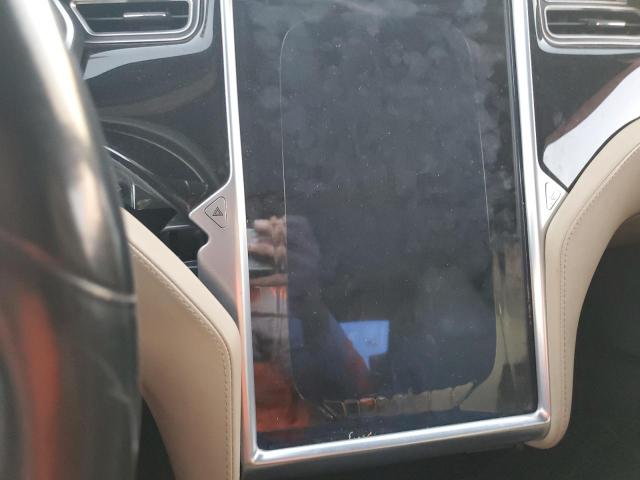Photo 9 from auction – 2015 TESLA MODEL S with VIN 5YJSA1E17FF118585