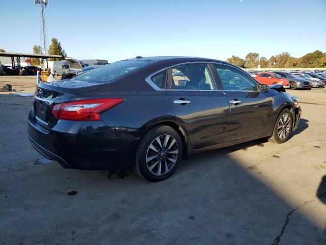 Photo 3 from auction – 2017 NISSAN ALTIMA 2.5 with VIN 1N4AL3AP8HC116345