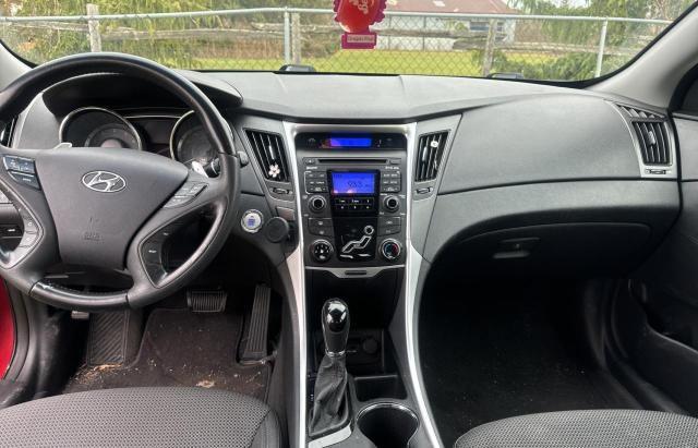 Фото 9 с аукциона – 2011 HYUNDAI SONATA SE с VIN 5NPEC4AC2BH284847