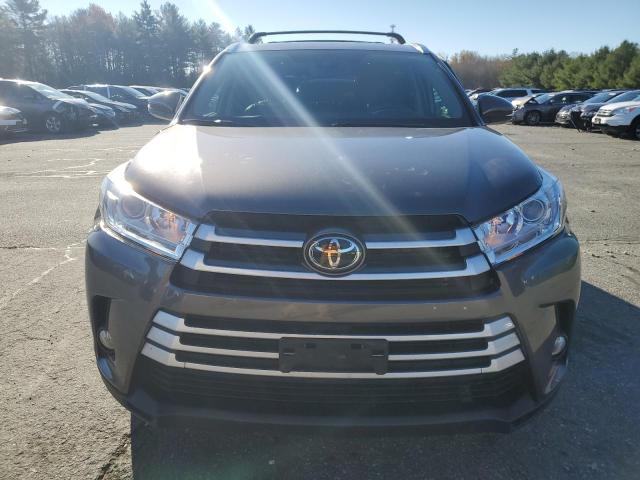 Photo 5 from auction – 2019 TOYOTA HIGHLANDER with VIN 5TDJZRFH2KS617668
