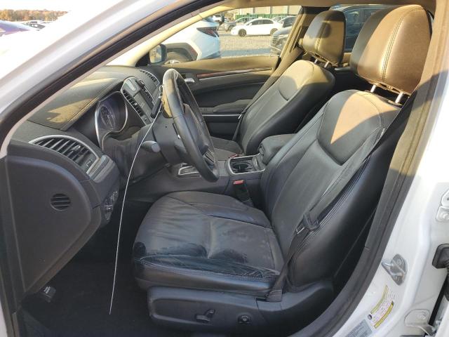 Photo 7 from auction – 2017 CHRYSLER 300 LIMITE with VIN 2C3CCAAG6HH631983