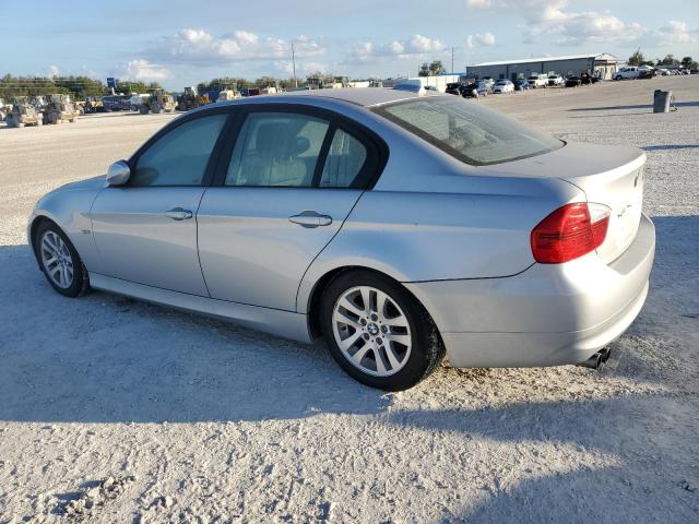 Photo 2 from auction – 2006 BMW 325 I with VIN WBAVB13576KX65004