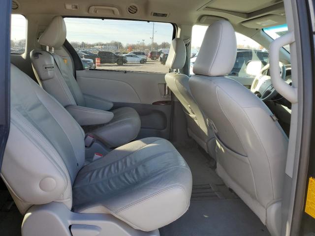 Photo 11 from auction – 2012 TOYOTA SIENNA XLE with VIN 5TDYK3DC5CS262567