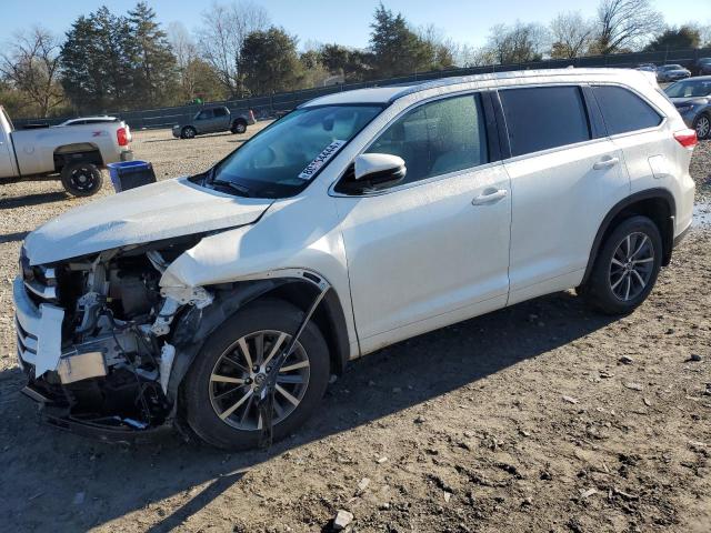 TOYOTA HIGHLANDER 2017 with VIN 5TDKZRFH9HS520111 - Photo from auction