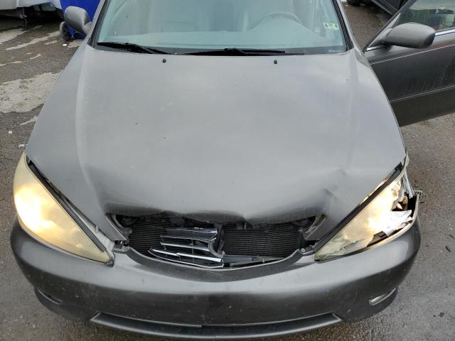 Photo 11 from auction – 2005 TOYOTA CAMRY LE with VIN 4T1BF30K45U597921