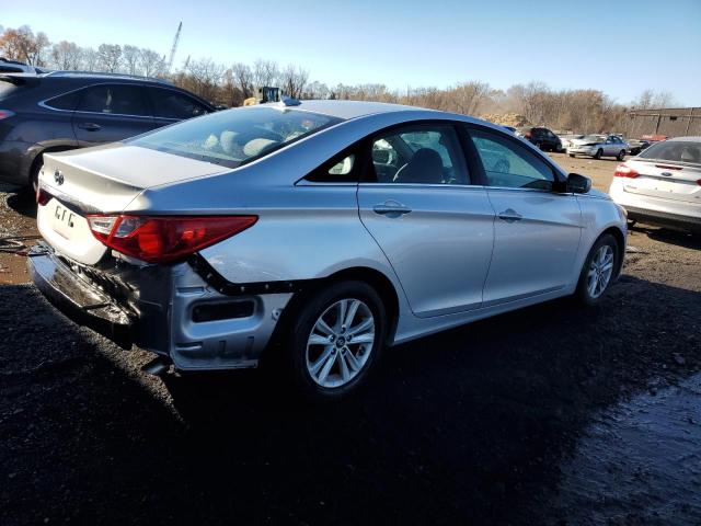 Photo 3 from auction – 2013 HYUNDAI SONATA GLS with VIN 5NPEB4AC0DH579676