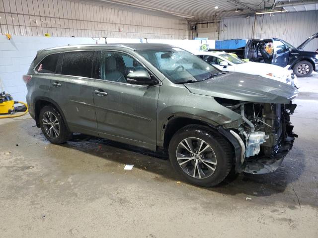 Photo 4 from auction – 2016 TOYOTA HIGHLANDER with VIN 5TDJKRFHXGS353661