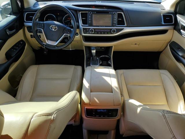 Photo 8 from auction – 2017 TOYOTA HIGHLANDER with VIN 5TDKZRFH7HS521757
