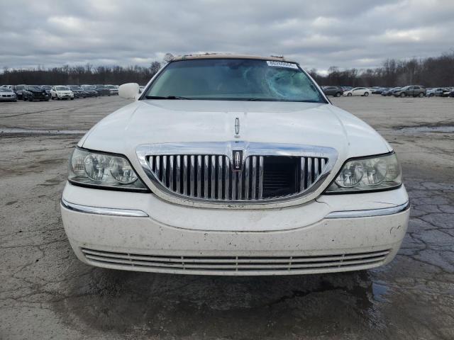 Photo 5 from auction – 2004 LINCOLN TOWN CAR E with VIN 1LNHM81W14Y619797