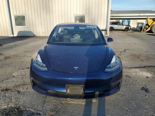Photo 5 from auction – 2018 TESLA MODEL 3 with VIN 5YJ3E1EB6JF064397