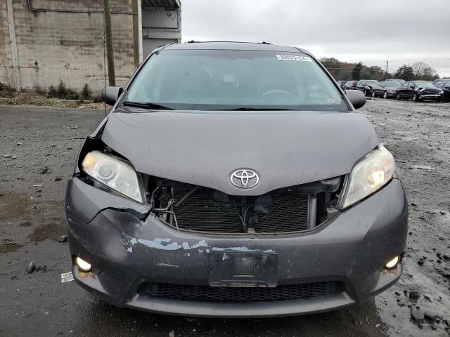 Photo 5 from auction – 2012 TOYOTA SIENNA XLE with VIN 5TDYK3DCXCS275783