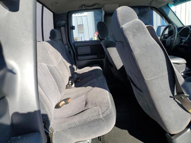 Photo 10 from auction – 2002 CHEVROLET SILVERADO with VIN 2GCEK19T021118544