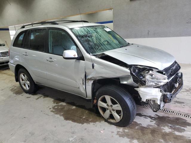 Photo 4 from auction – 2004 TOYOTA RAV4 with VIN JTEGD20V040022575