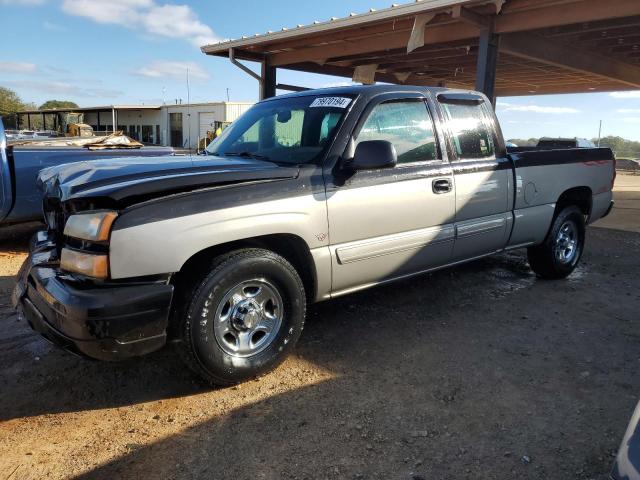 CHEVROLET SILVERADO 2004 with VIN 2GCEC19V041344214 - Photo from auction