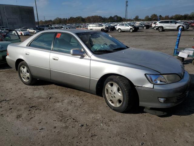 Photo 4 from auction – 2000 LEXUS ES 300 with VIN JT8BF28G2Y0289266
