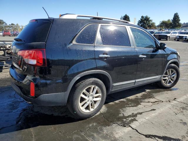 Photo 3 from auction – 2015 KIA SORENTO LX with VIN 5XYKT4A62FG634178