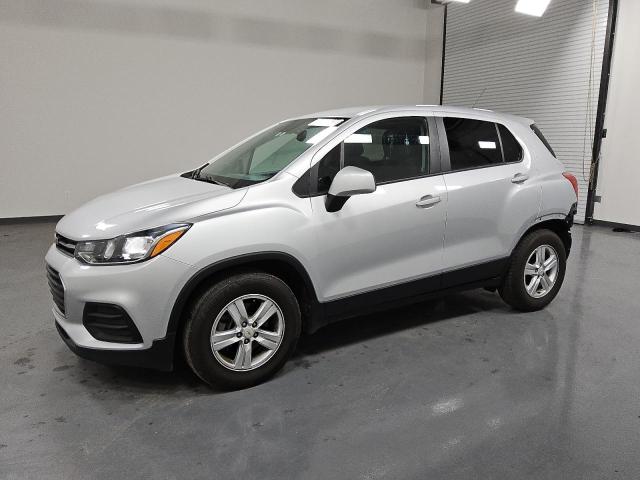 CHEVROLET TRAX LS 2020 with VIN KL7CJKSB7LB322855 - Photo from auction