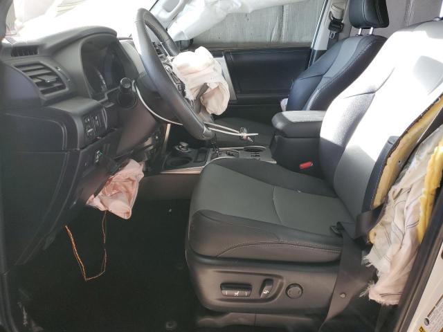 Photo 7 from auction – 2019 TOYOTA 4RUNNER SR with VIN JTEBU5JR1K5624284