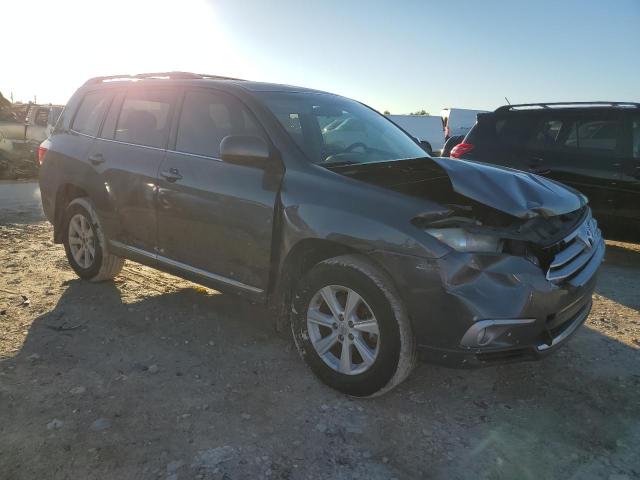 Photo 4 from auction – 2013 TOYOTA HIGHLANDER with VIN 5TDZA3EH4DS031713