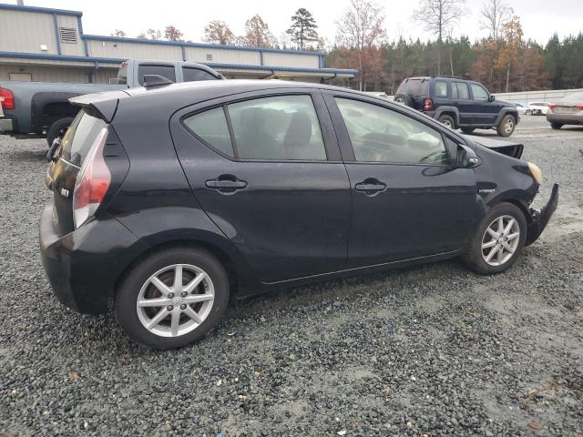 Photo 3 from auction – 2016 TOYOTA PRIUS C with VIN JTDKDTB36G1120105