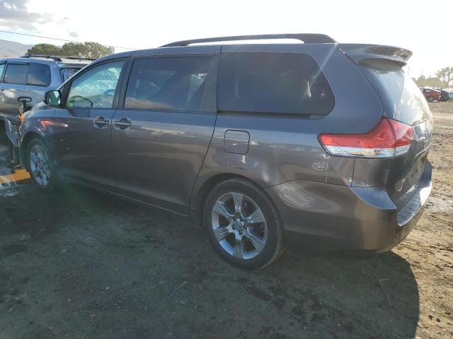 Photo 2 from auction – 2013 TOYOTA SIENNA LE with VIN 5TDKK3DC0DS355407