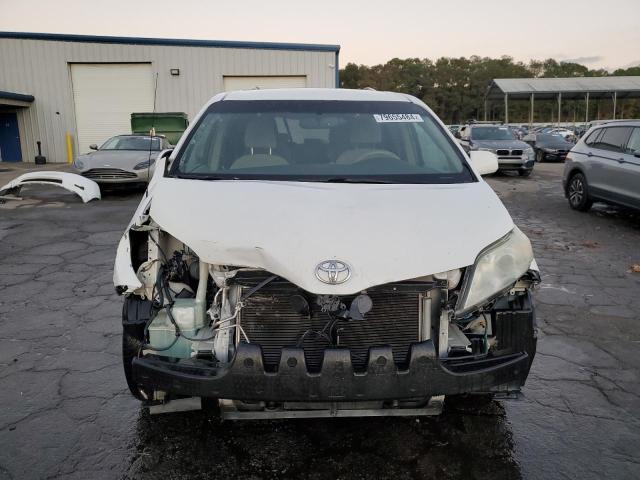 Photo 5 from auction – 2014 TOYOTA SIENNA LE with VIN 5TDKK3DC9ES442756