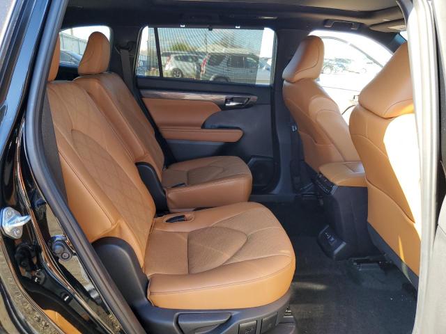 Photo 11 from auction – 2024 TOYOTA HIGHLANDER with VIN 5TDEBRCH4RS142822