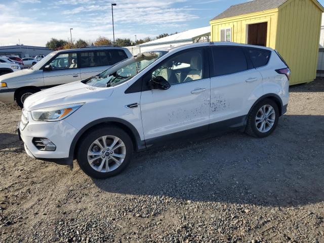 Photo 1 from auction – 2017 FORD ESCAPE SE with VIN 1FMCU9GD6HUD67533