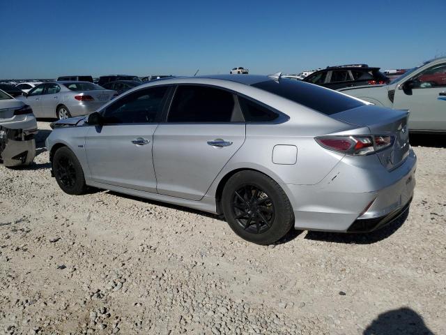 Photo 2 from auction – 2018 HYUNDAI SONATA HYB with VIN KMHE24L33JA082441
