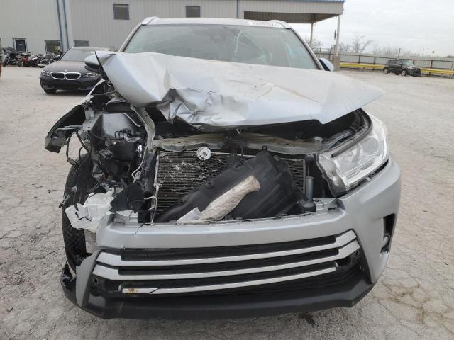 Photo 5 from auction – 2019 TOYOTA HIGHLANDER with VIN 5TDJZRFH1KS629567
