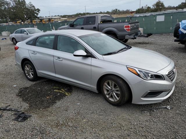 Photo 4 from auction – 2016 HYUNDAI SONATA SE with VIN 5NPE24AF8GH416823