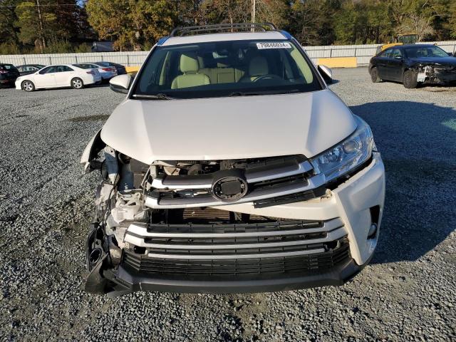 Photo 5 from auction – 2018 TOYOTA HIGHLANDER with VIN 5TDKZRFH6JS550012