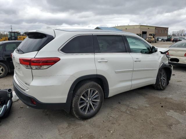 Photo 3 from auction – 2017 TOYOTA HIGHLANDER with VIN 5TDJZRFH7HS520300