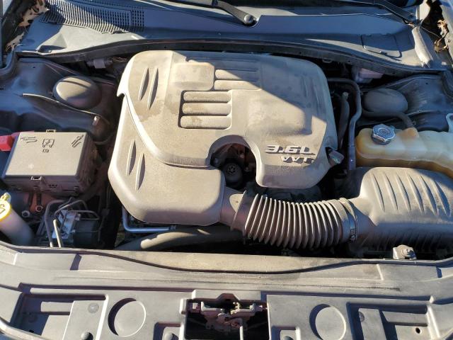 Photo 11 from auction – 2014 CHRYSLER 300C with VIN 2C3CCAEGXEH323009