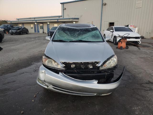 Photo 5 from auction – 2005 TOYOTA CAMRY LE with VIN 4T1BF30K95U607858