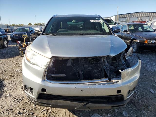 Photo 5 from auction – 2016 TOYOTA HIGHLANDER with VIN 5TDJKRFHXGS301009