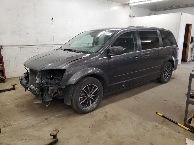 DODGE GRAND CARA 2017 with VIN 2C4RDGCG0HR773744 - Photo from auction