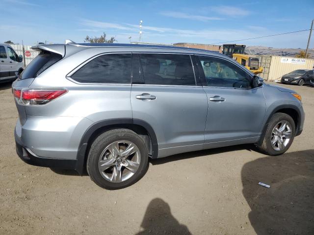 Photo 3 from auction – 2016 TOYOTA HIGHLANDER with VIN 5TDDKRFH3GS263622
