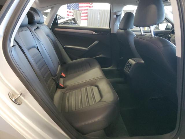Photo 10 from auction – 2015 VOLKSWAGEN PASSAT SE with VIN 1VWBT7A36FC044123