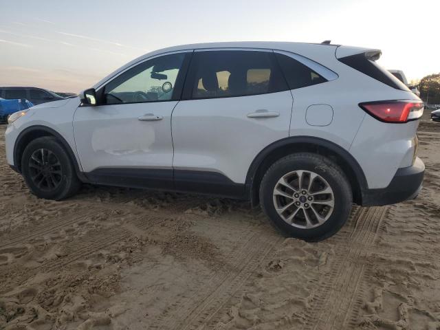 Photo 2 from auction – 2020 FORD ESCAPE SE with VIN 1FMCU9G67LUA24840