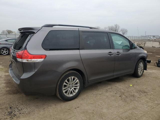 Photo 3 from auction – 2011 TOYOTA SIENNA XLE with VIN 5TDYK3DC3BS056761