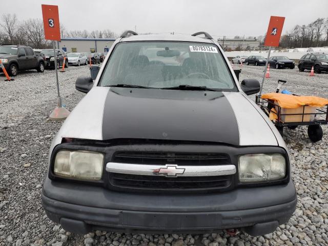 Photo 5 from auction – 2000 CHEVROLET TRACKER with VIN 2CNBJ13C3Y6917479
