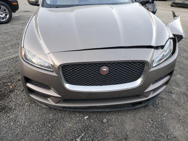 Photo 11 from auction – 2017 JAGUAR F-PACE PRE with VIN SADCJ2BV1HA896818