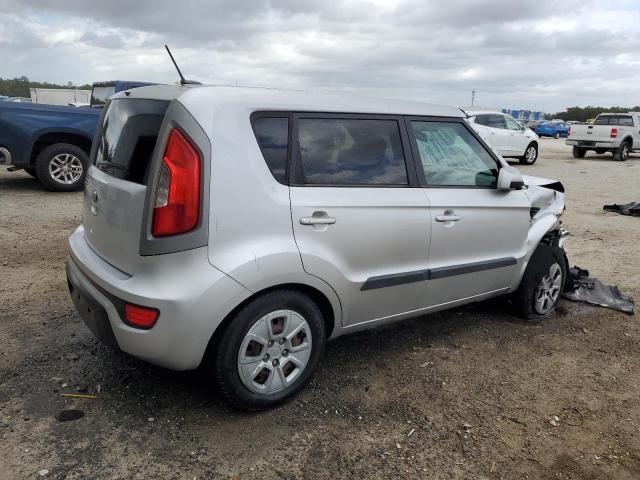 Photo 3 from auction – 2013 KIA SOUL with VIN KNDJT2A5XD7490378