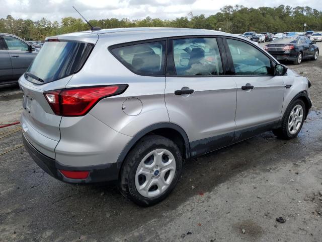 Photo 3 from auction – 2019 FORD ESCAPE S with VIN 1FMCU0F77KUB45792