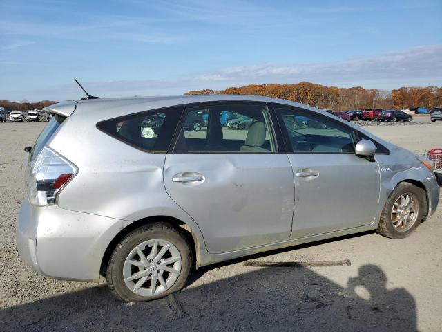 Photo 3 from auction – 2012 TOYOTA PRIUS V with VIN JTDZN3EUXC3054740