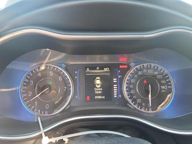 Photo 9 from auction – 2015 CHRYSLER 200 LIMITE with VIN 1C3CCCAB6FN755921