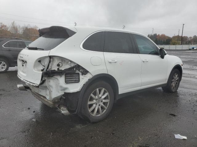 Снимка 3 от търг – 2014 PORSCHE CAYENNE с VIN WP1AA2A21ELA04334