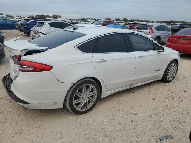 Photo 3 from auction – 2017 FORD FUSION TIT with VIN 3FA6P0RU2HR368919
